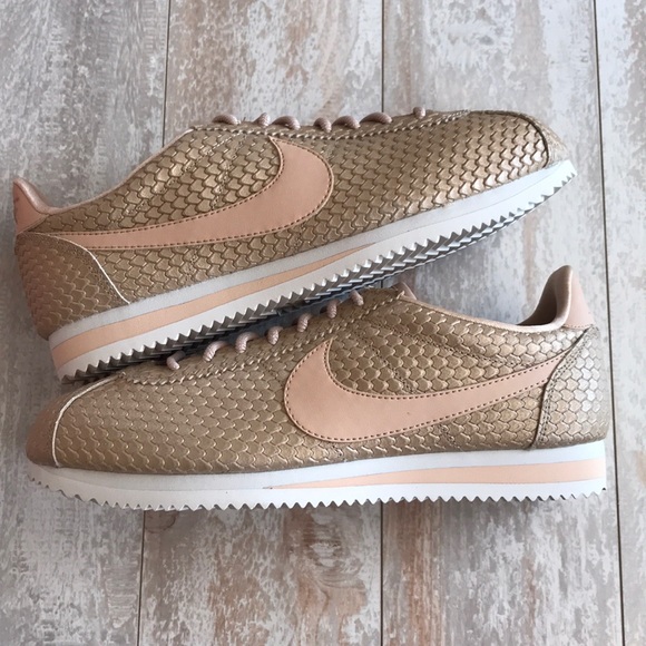 NWT Nike Classic Cortez SE gold - Picture 7 of 8